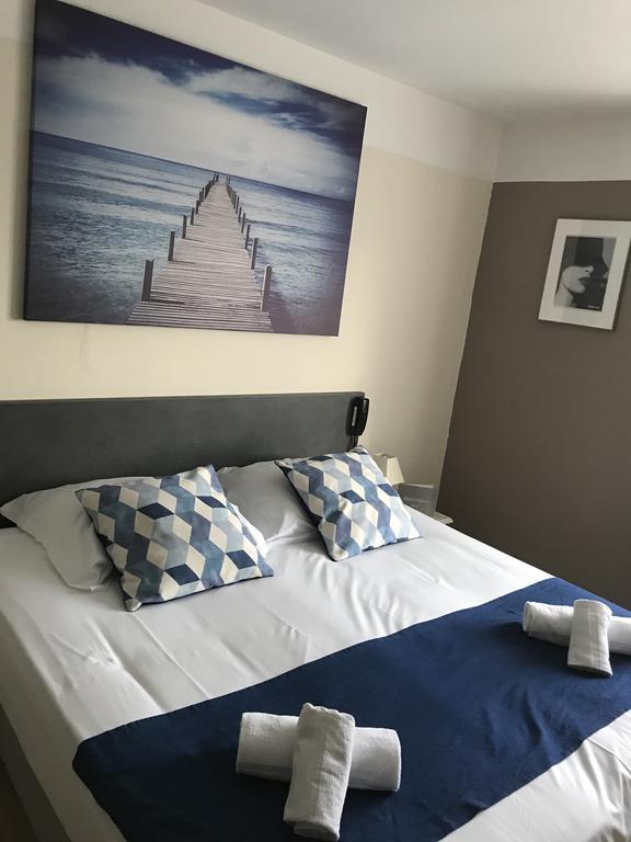 Hotel Oxford 戛纳 外观 照片